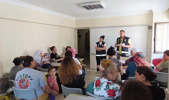 Aydın'da kadınlara KADES tanıtıldı