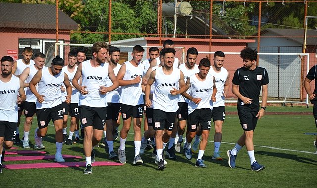 Ayvalıkgücü Belediyespor topbaşı yaptı