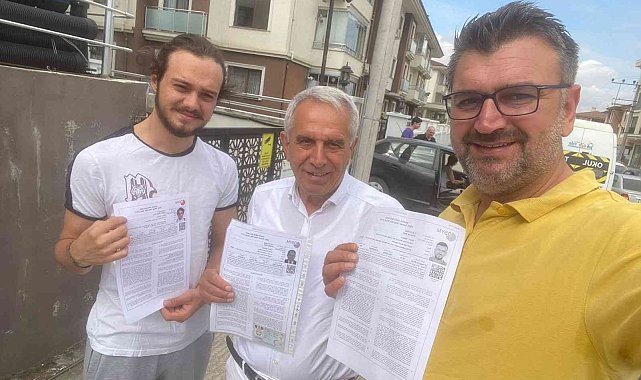 Baba, oğul ve torun birlikte sınava girdi