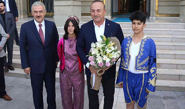 Bakan Çavuşoğlu Eskişehir'de