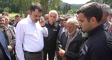 Bakan Kurum, sele kapılan 22 yaşındaki gencin babasıyla görüştü