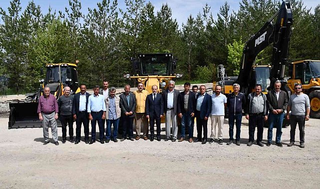 Bakan Soylu talimat verdi, gönderilen iş makinaları törenle teslim alındı