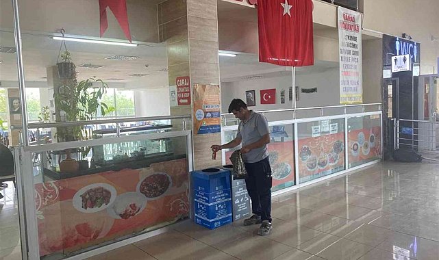 Balıkesir Büyükşehir&#039;in hizmet binalarına &#039;Sıfır Atık Belgesi&#039;