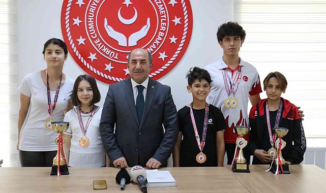 Bandminton&#039;da Malatya&#039;yı derece ile temsil ettiler