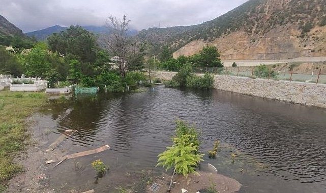 Baraj suları yükselince mezarlık 2. kez sular altında kaldı
