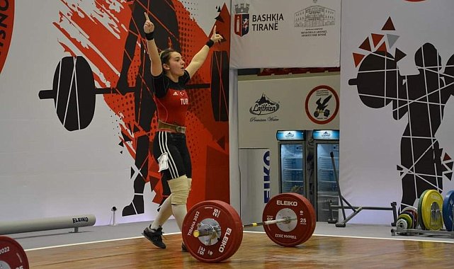 BARÜ öğrencisi Berfin Altun, Avrupa ikincisi oldu