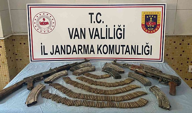 Başkale&#039;de silah ve mühimmat ele geçirildi