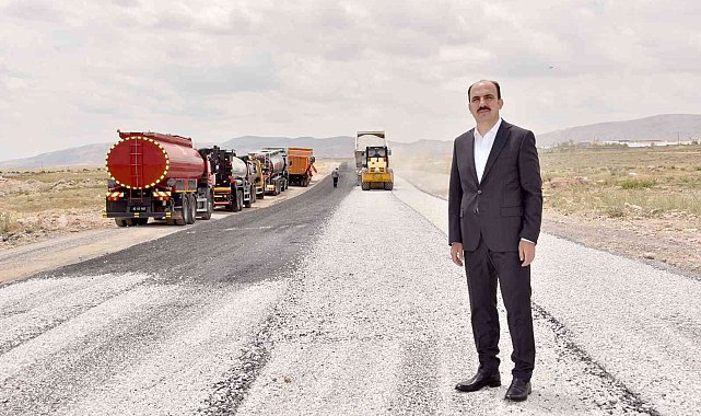 Başkan Altay: &quot;2022&#039;de ilçelerdeki yollara 900 milyon lira yatırım yapıyoruz&quot;