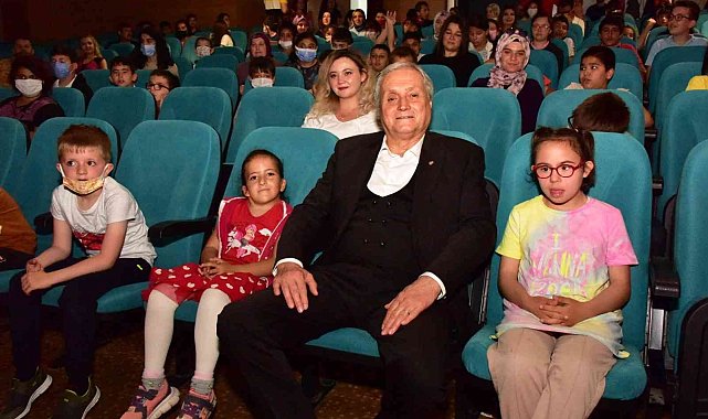 Başkan Bakkalcıoğlu Dünya Çocuk Günü&#039;nde çocuklarla bir araya geldi