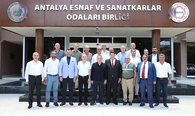 Başkan Böcek: &quot;Her zaman esnafımızın yanındayız&quot;