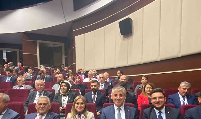 Başkan Büyükkılıç Genişletilmiş İl Başkanları Toplantısına katıldı