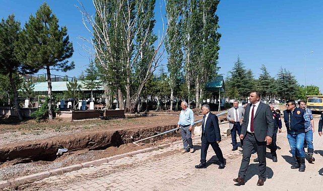 Başkan Büyükkılıç, sel bölgesi Çiftlik'te yaraları sarıyor