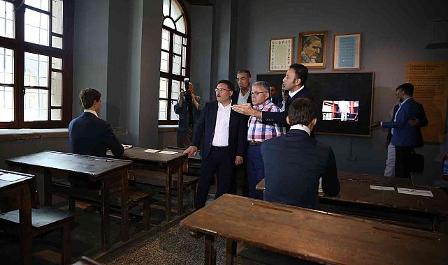 Başkan Büyükkılıç, Vali Çiçek'e Milli Mücadele Müzesi'nde brifing