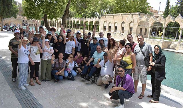 Başkan Çalkaya: "Engelleri sevgiyle aşıyoruz"