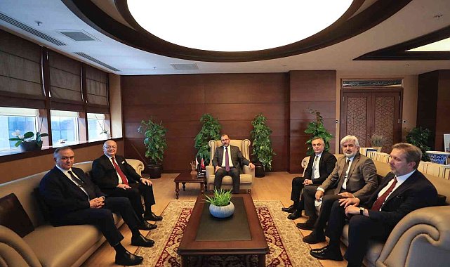 Başkan Ergün, Bakan Kasapoğlu ile bir araya geldi