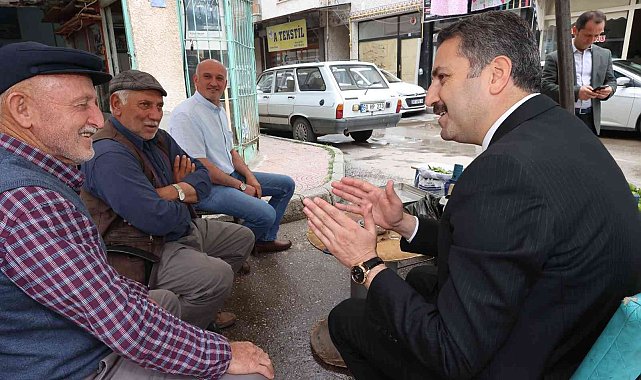 Başkan Eroğlu, esnaf ve vatandaşlarla biraya geldi