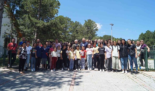 Başkan Ertürk, sporcu ve öğretmenlerle bir araya geldi