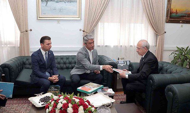 Başkan Oktay, Kılıçdaroğlu&#039;na yangın raporu sundu