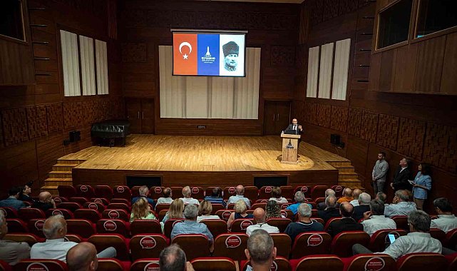 Başkan Soyer, eski belediye başkanları ve meclis üyeleriyle buluştu