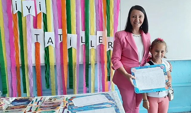 Başkan Tekin öğrencilerin karne heyecanına ortak oldu