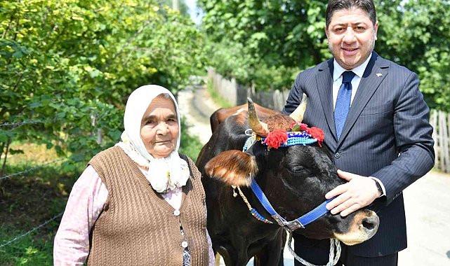 Başkan Tören&#039;den duygulandıran sürpriz