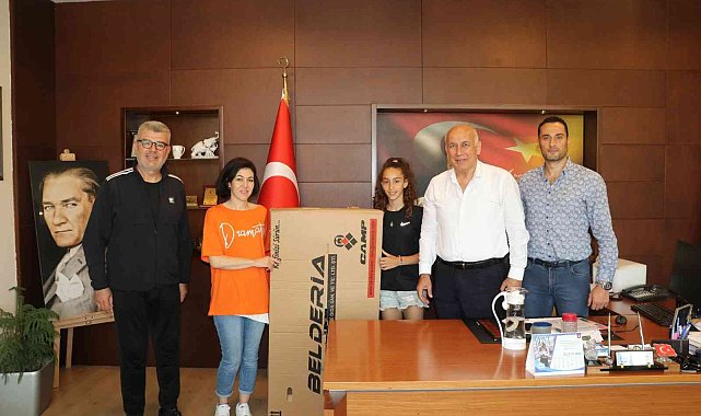 Başkan Tuncel Söke&#039;nin başarılı atletlerini unutmadı