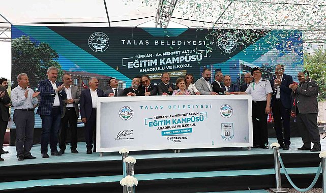 Başkan Yalçın'dan törene damga vuran sürpriz