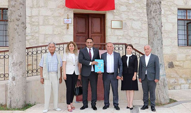 Başkan Yılmaz, Moldova heyetine Kuvayimilliye Karargahı&#039;nı tanıttı