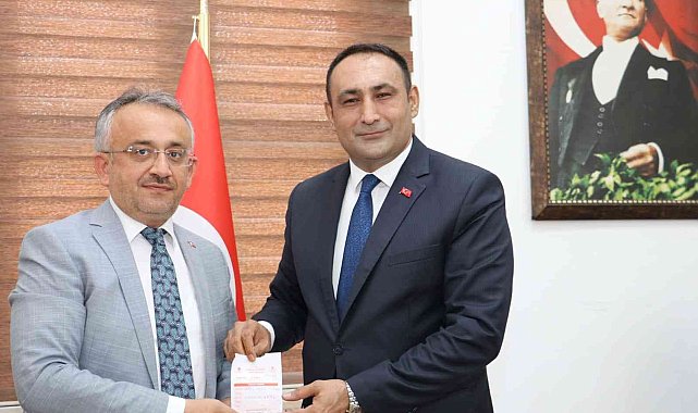 Başkan Yılmaz, Türkiye Diyanet Vakfına kurban bağışında bulundu