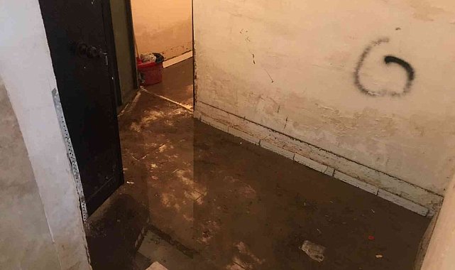 Başkent&#039;te binayı su bastı