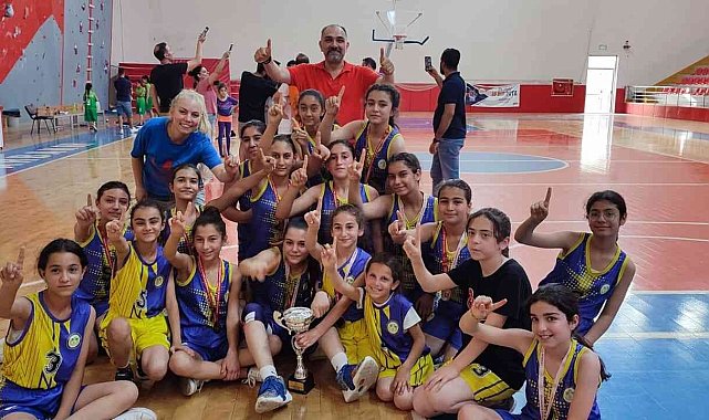 Basketbolda şampiyon Bağlar Belediyespor