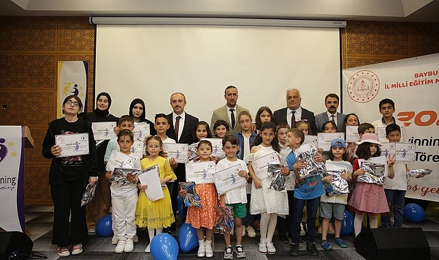 Bayburt'ta 12 okul ile 20 öğretmene eTwinning "Kalite Etiketi" verildi