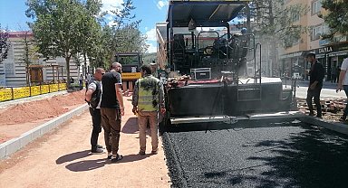 Bayburt'ta eski yol ve kaldırımlar yenileniyor