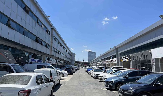 Bayram öncesi ikinci el otomobil piyasasında yaprak kıpırdamıyor