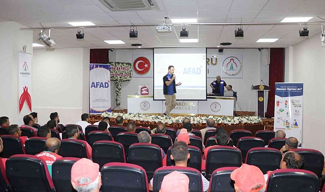 Belediye personeline afet farkındalık eğitimi