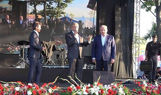 Beykoz'da 724 yaşayan mekanlar Meclis Başkanı Şentop'un katılımıyla açıldı