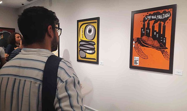 Beyoğlu Belediye Başkanı Haydar Ali Yıldız, "Posterist" sergisinin açılışına katıldı