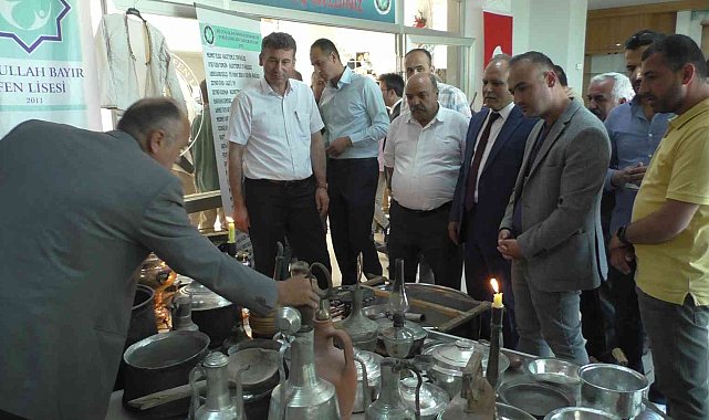 Beyşehir'de bilim fuarında projeler sergilendi