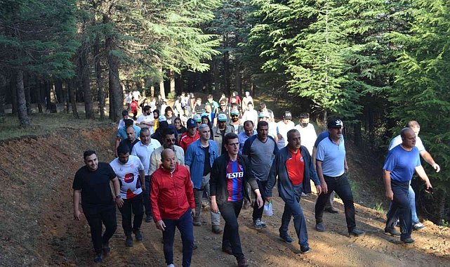 Bingöl&#039;de 60 kişilik grup doğa yürüyüşü gerçekleştirdi