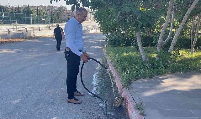 Bir damla suyla yüreklere dokunuldu