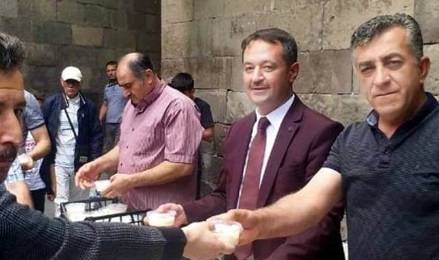 Birlik Vakfı&#039;ndan sütlaç ikramı