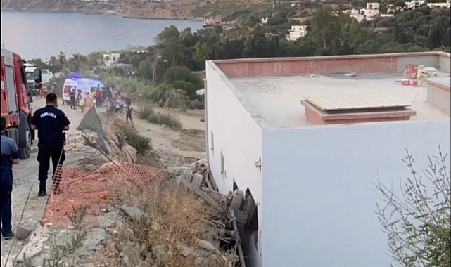 Bodrum&#039;da Feci kaza inşaat kamyonu yolun aşağısına uçtu.