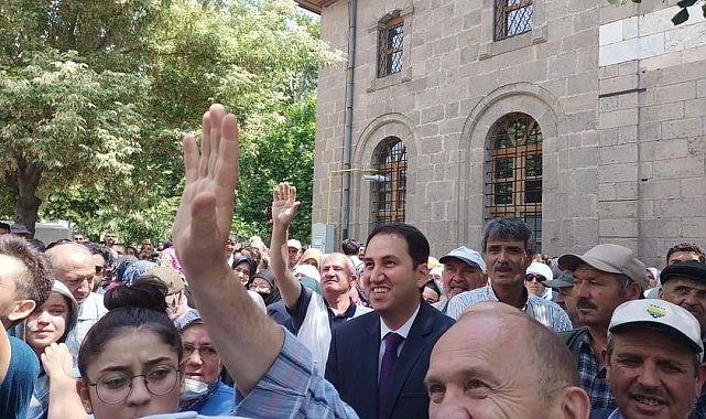 Bolvadin'de 35 hacı adayı kutsal topraklara uğurlandı