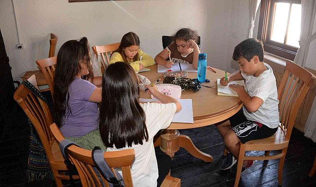 Bozüyük'ün çocuk kalemleri harika işler çıkardı