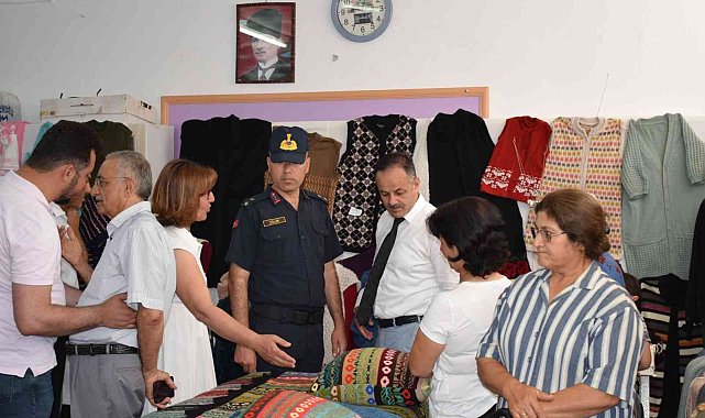 Bozyazı'da halk eğitimin sergisi yoğun ilgi gördü