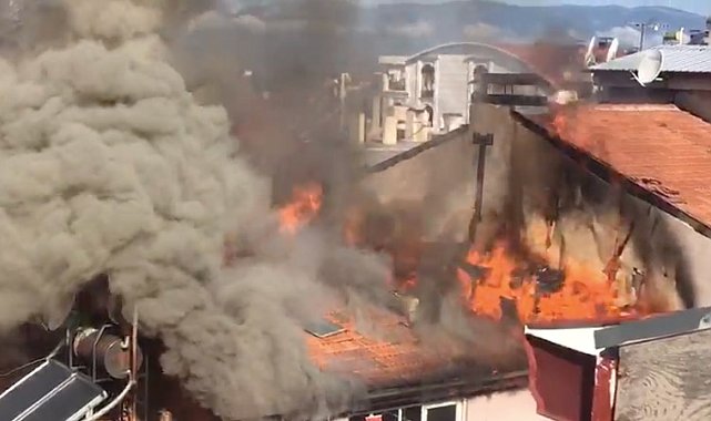 Burdur'da çatı katı yangını: 1 yaralı