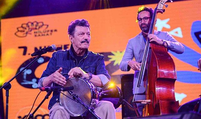 Burhan Öçal ve Deniz Taşar&#039;dan muhteşem gece