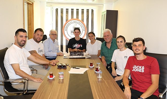 Burhaniye Belediyespor&#039;da transferler başladı