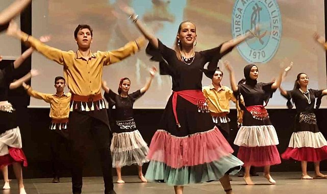 Bursa Anadolu Lisesi öğrencilerinden muhteşem gösteri