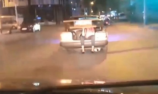 Bursa&#039;da bagajda yolcu taşıyan sürücüye ceza yağdı